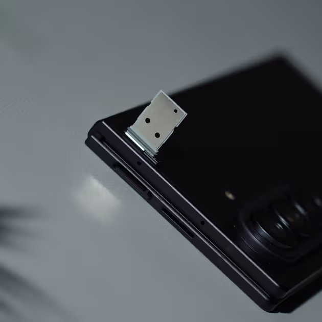 Samsung Galaxy Z Fold 8 Ultra - Image 11