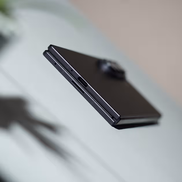 Samsung Galaxy Z Fold 8 Ultra - Image 12
