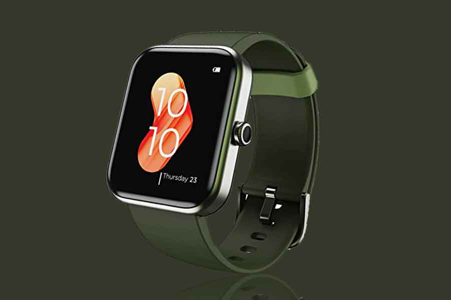 boAt Xtend Smartwatch 