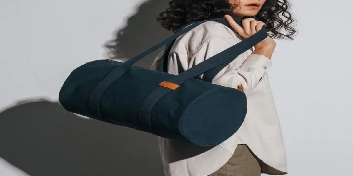 DailyObjects-Blue-Swing-Duffle-Bag