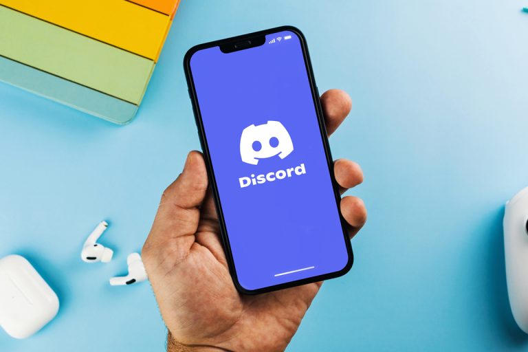 How will Discord’s new Xbox voice chat integration work and when will you be able to do it?