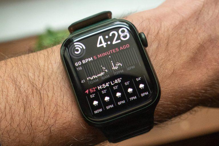 Apple Watch Series 8 Might Be Able to Detect Fever