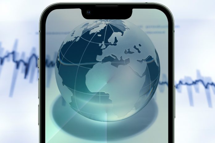 Apple Begins to Show Rare Vulnerability Ahead of Economic Slowdown