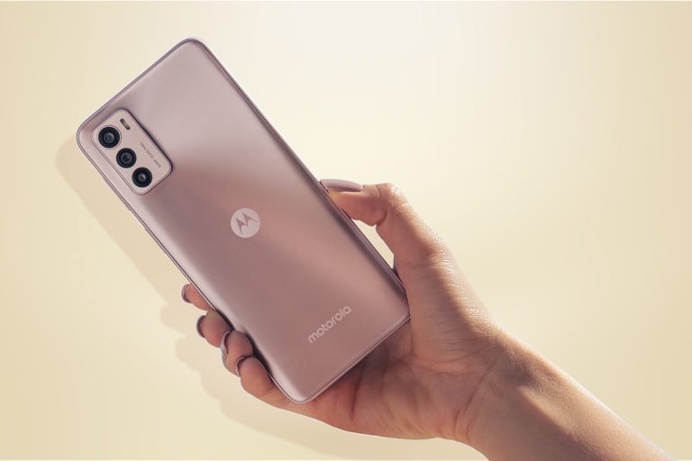 Motorola Moto G42 goes on first sale today