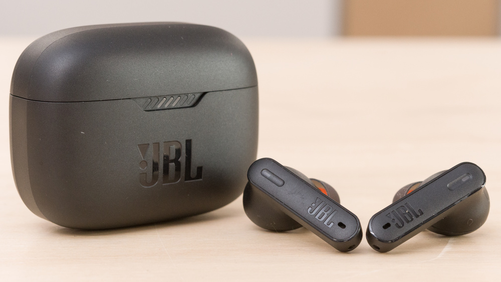 JBL Tune 230NC Noise Cancellation Earbuds