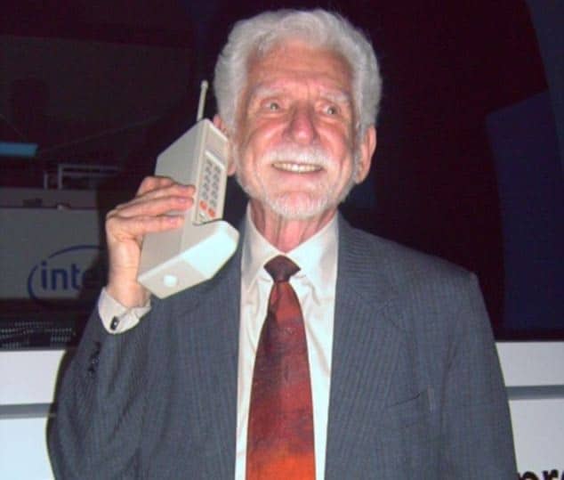  Throwback to the Mobile Phones from the 90s