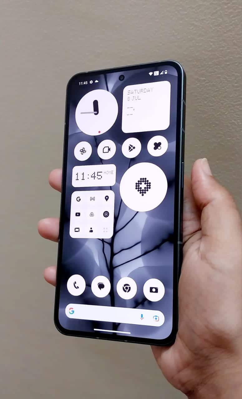 Nothing Phone 2 - Fluidity on Display
