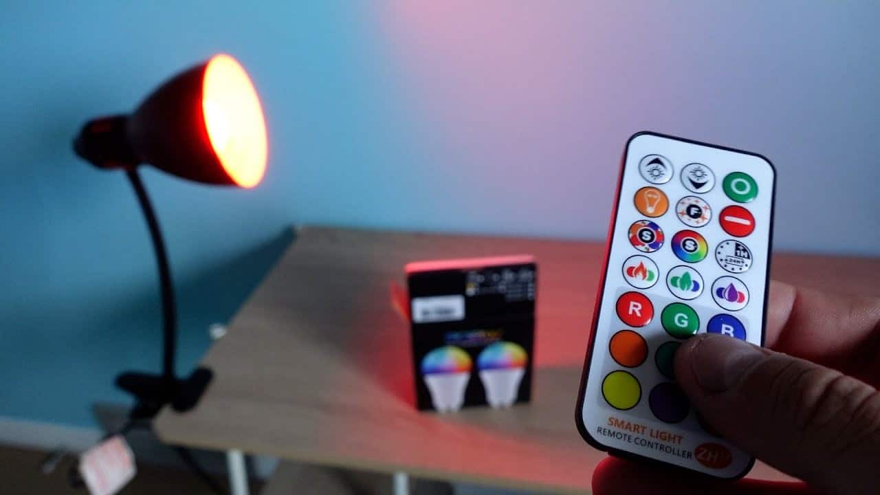 Remote-controlled RGB Bulbs