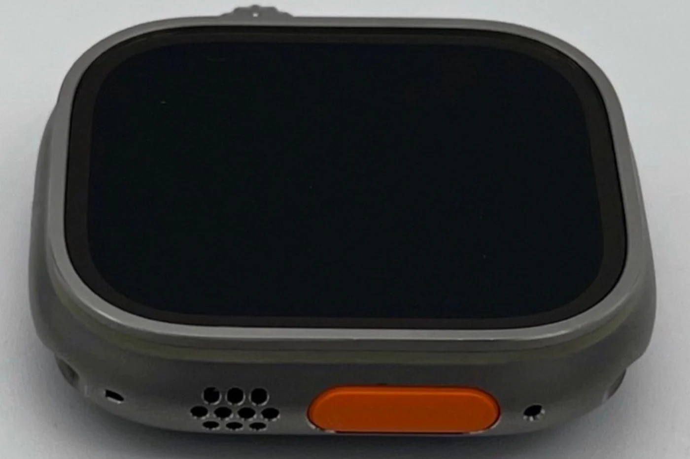 FCC Documents Reveal Unreleased Dark Ceramic Back Apple Watch Ultra Prototype