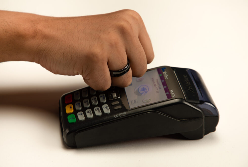 How the 7 Ring Handles Payments