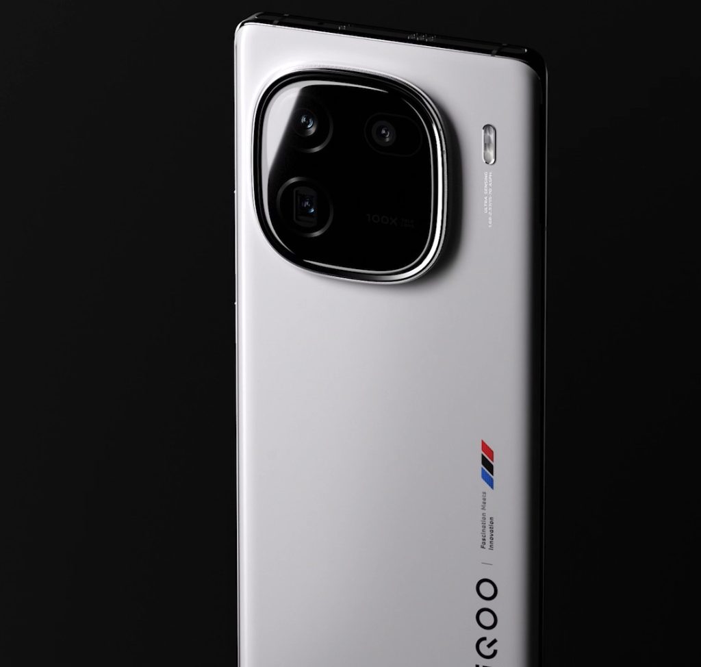 iQOO-12-Legend-1024x974