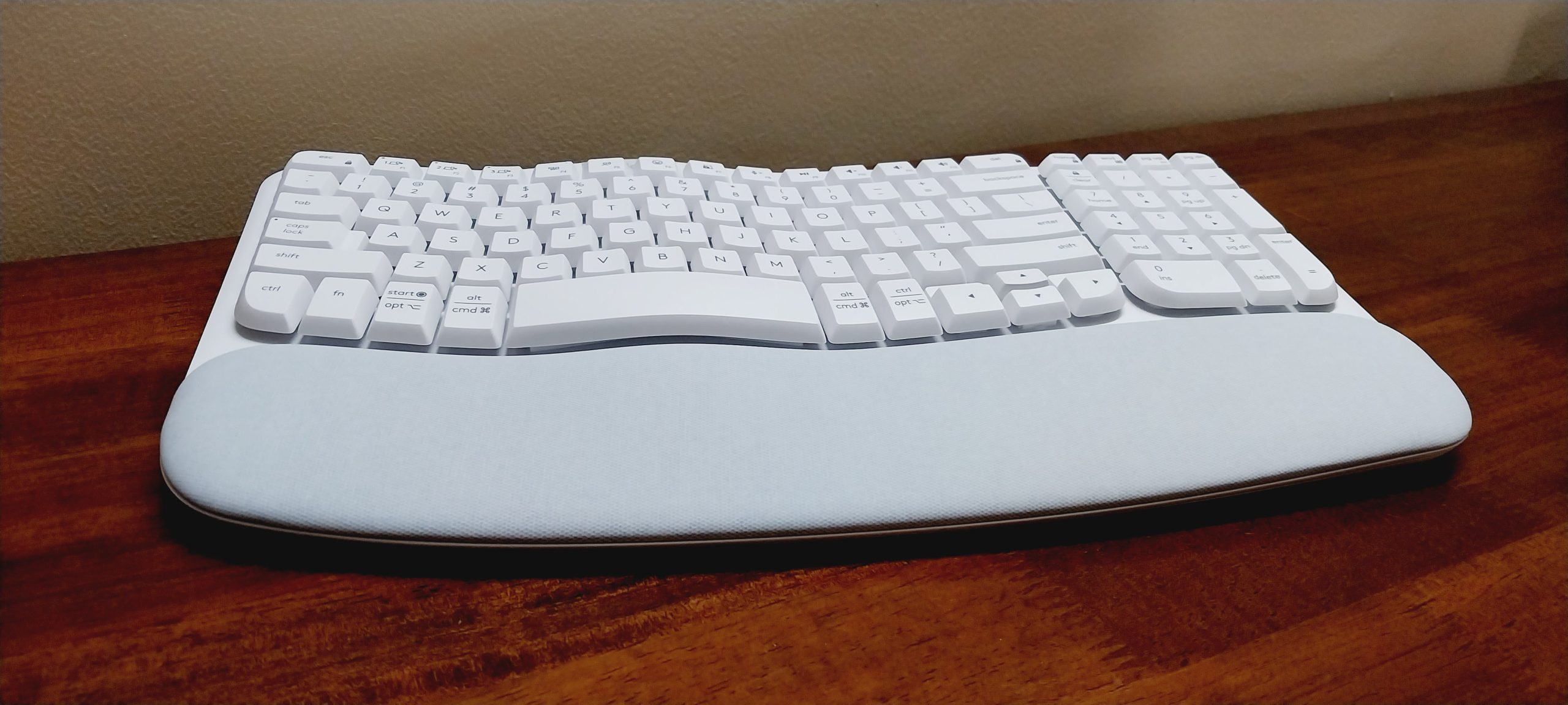 Logitech Wave Keys Keyboard - Pairing and Compatibility