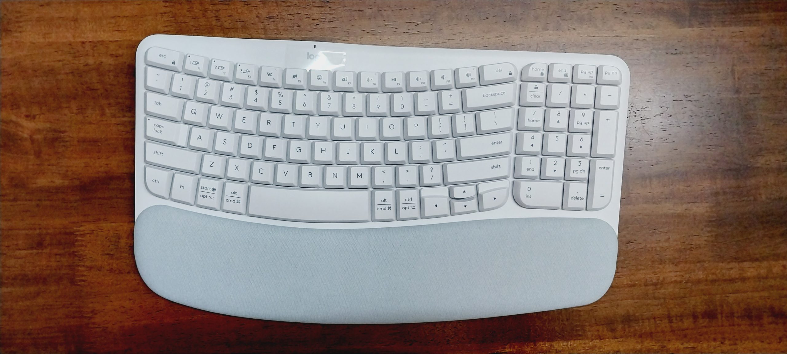 Logitech Wave Keys Keyboard - Design and Build Quality