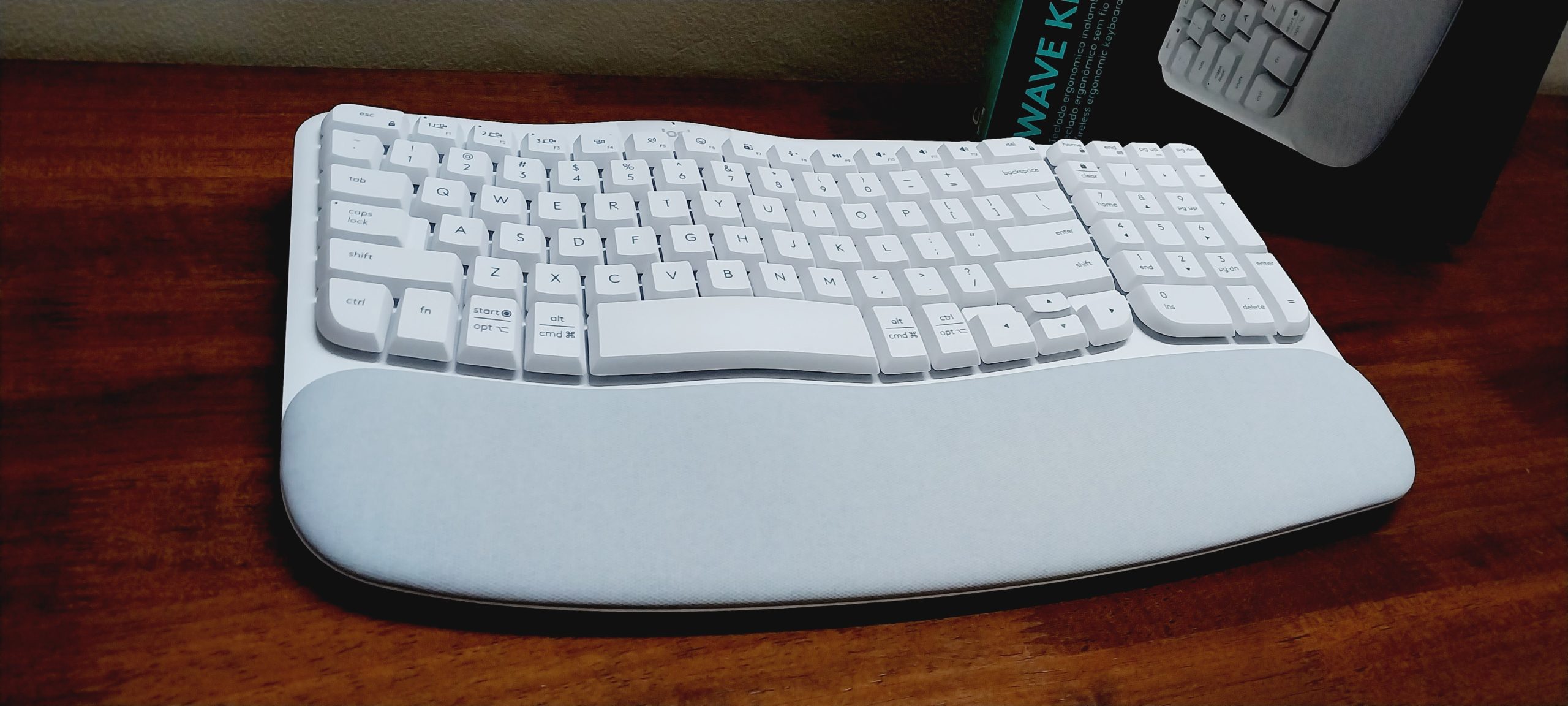 Logitech Wave Keys Keyboard - In the Box Contents