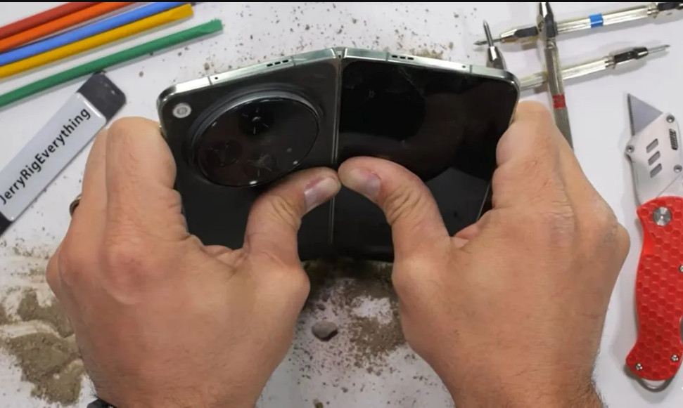 OnePlus Open Proves Its Mettle in JerryRigEverything’s Durability Tests