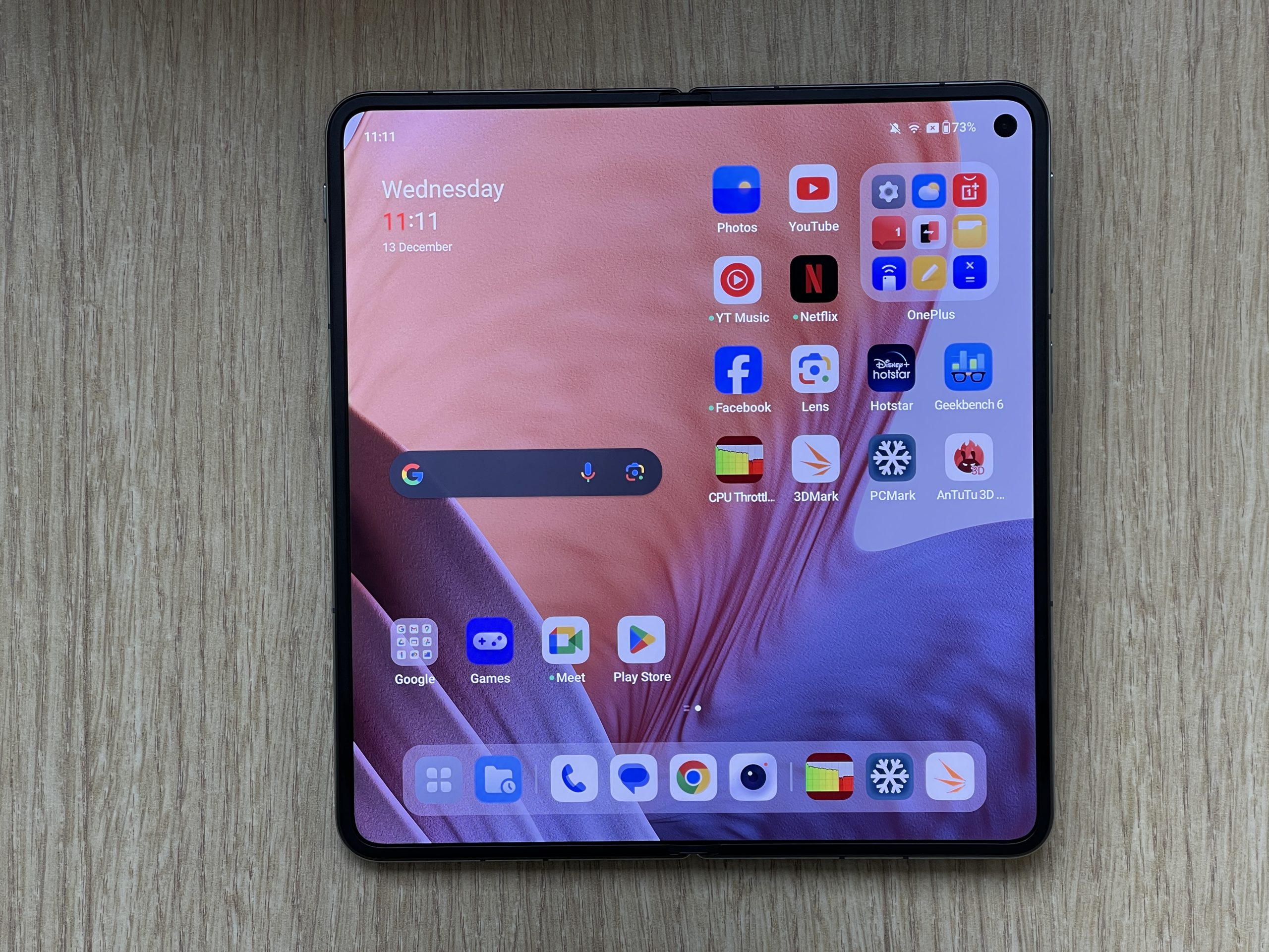 OnePlus Open: Display Proficiency