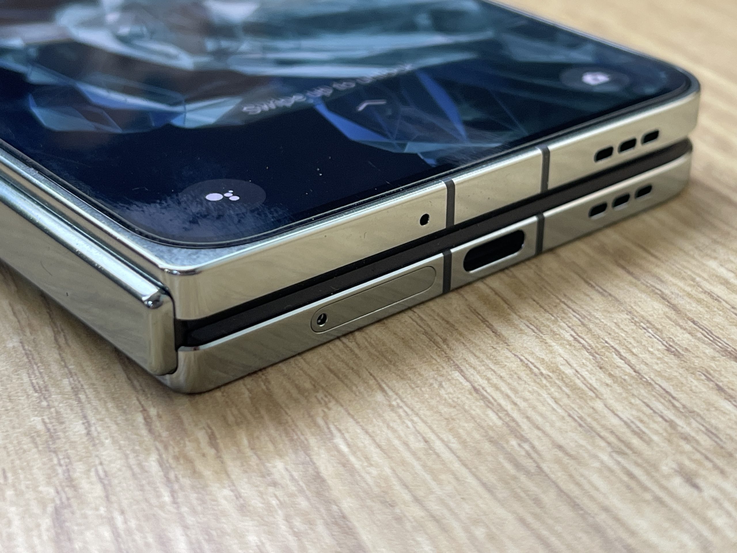 OnePlus Open: Battery Life and Charging