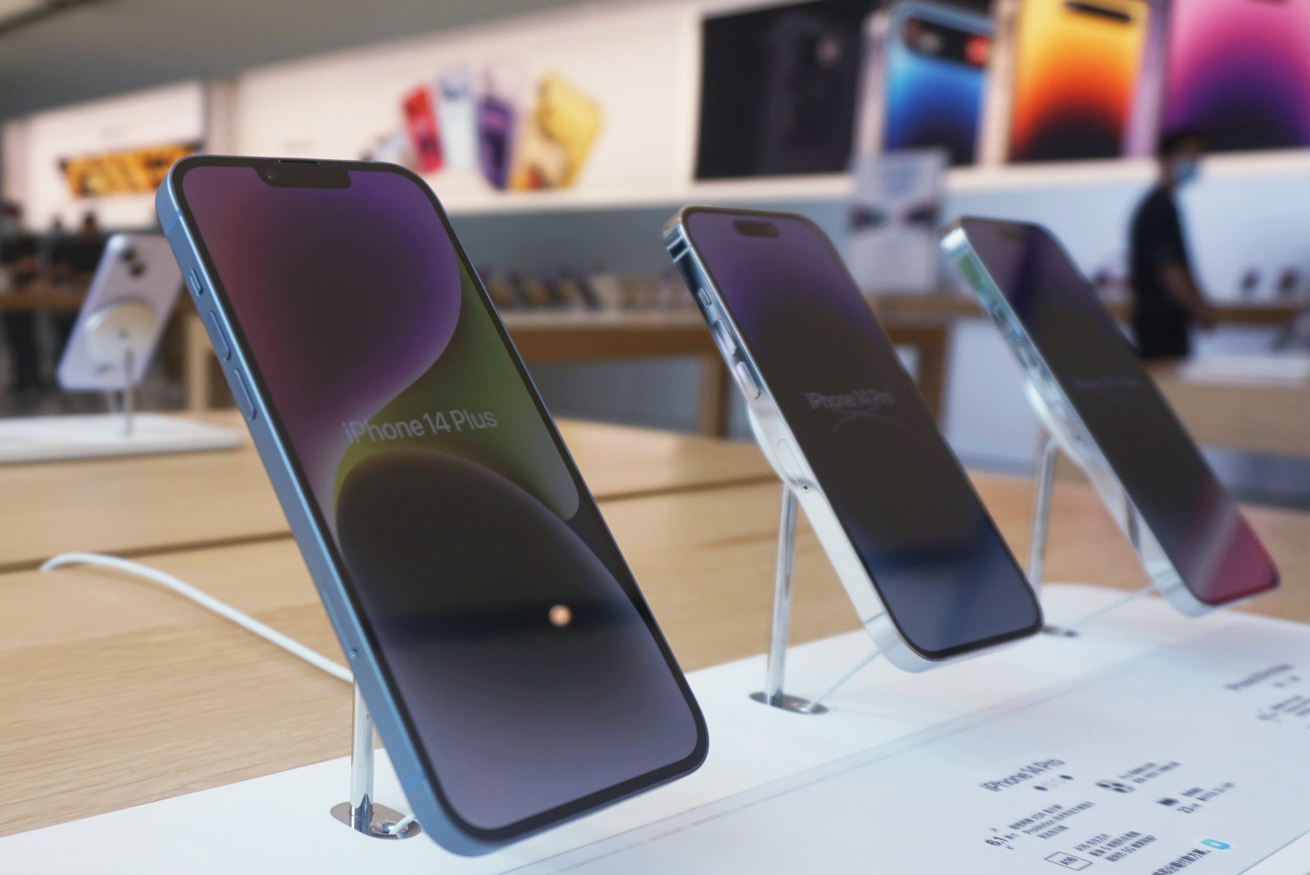 Why Apple Shipments Are Likely to Fall in 2024