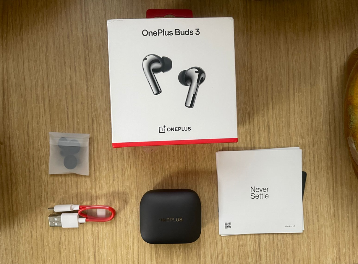 OnePlus Buds 3: Unboxing