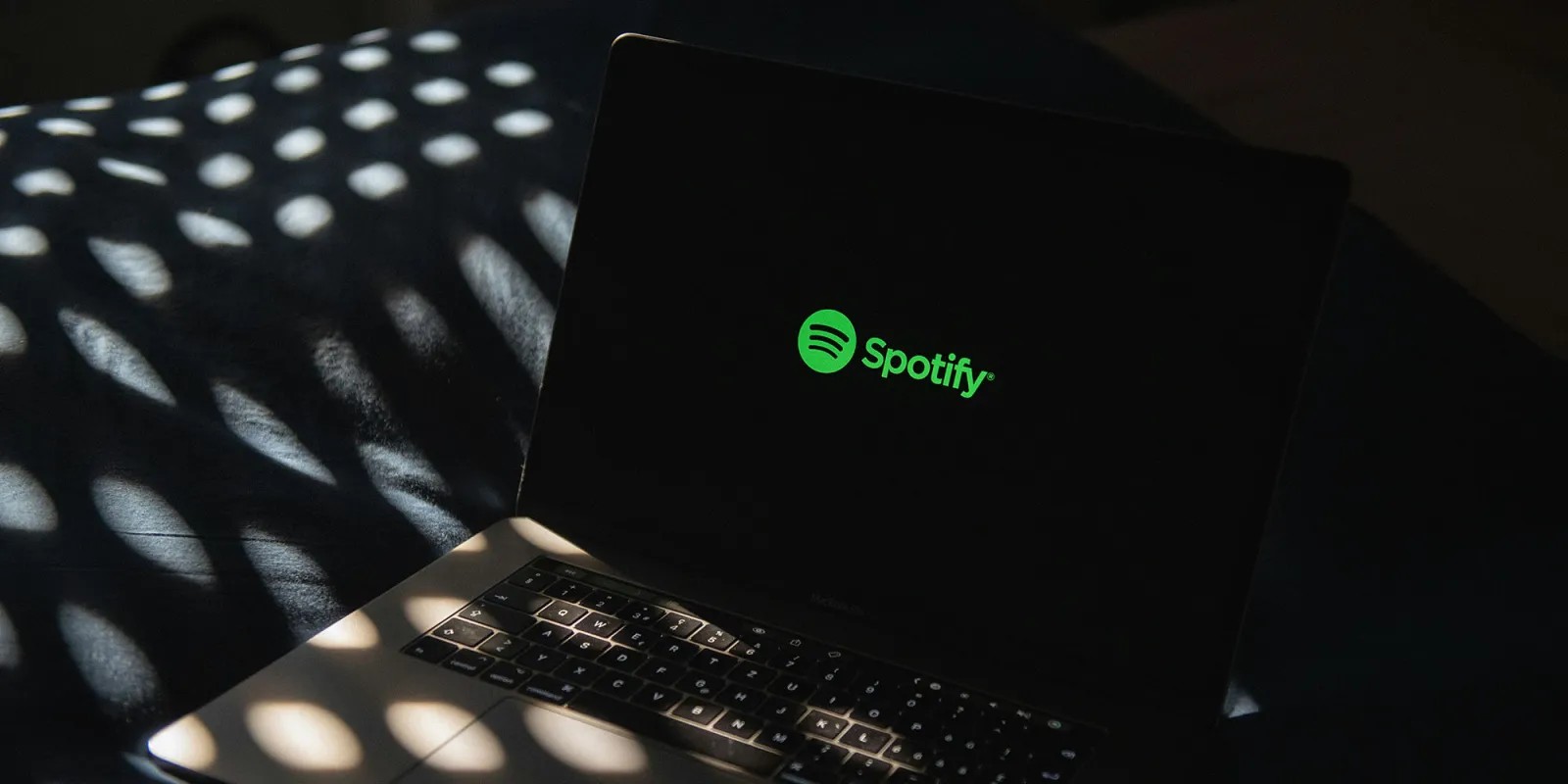 Spotify Hits 236M Paid Subscribers Amid Financial Fluctuations