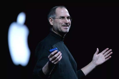 Steve Jobs Signed Apple Business Card Sells for a Record Price of over $180,000 at an Auction