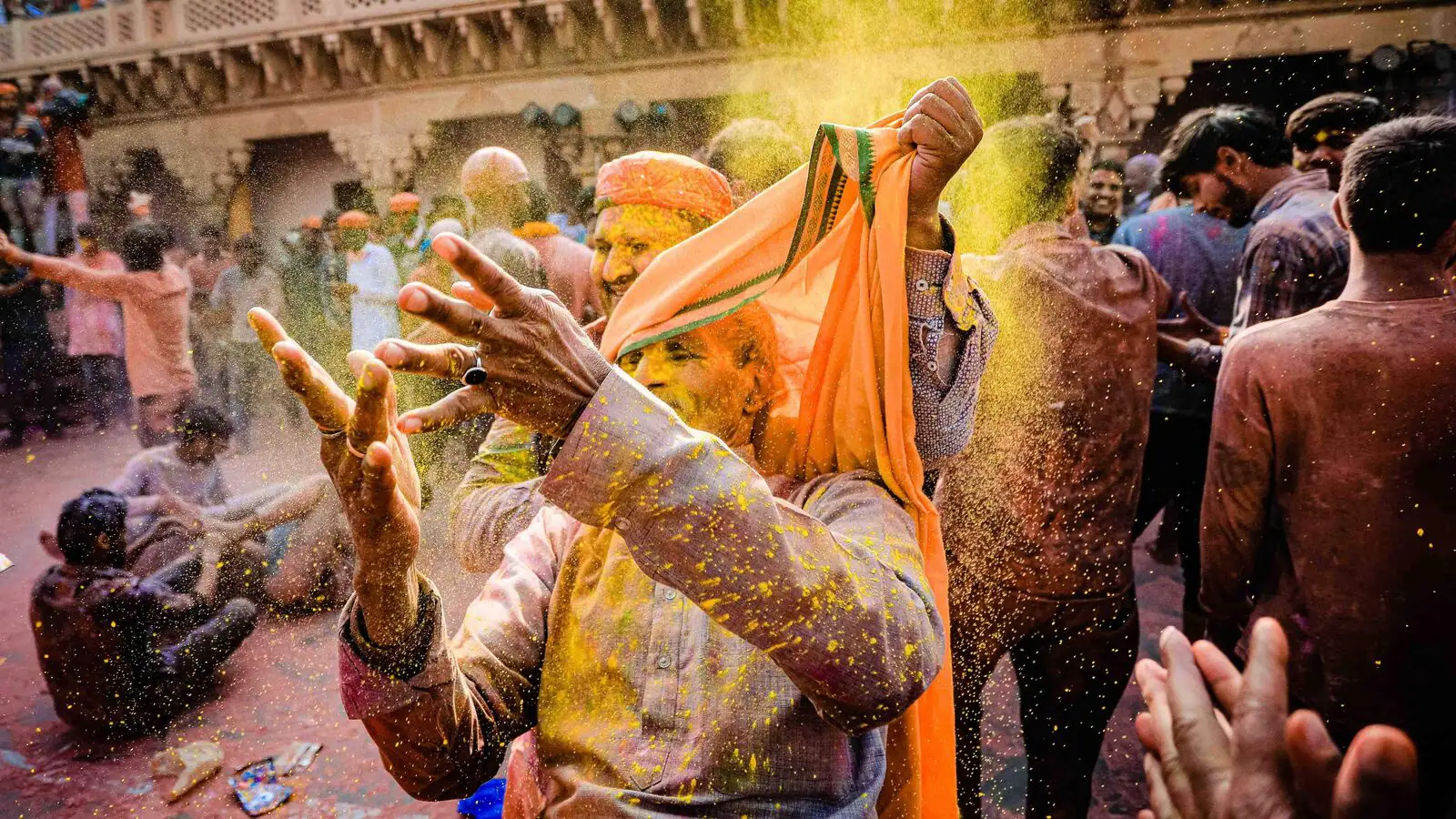 BackBackHoli 2023: 8 Tips to keep your smartphones and other gadgets safe