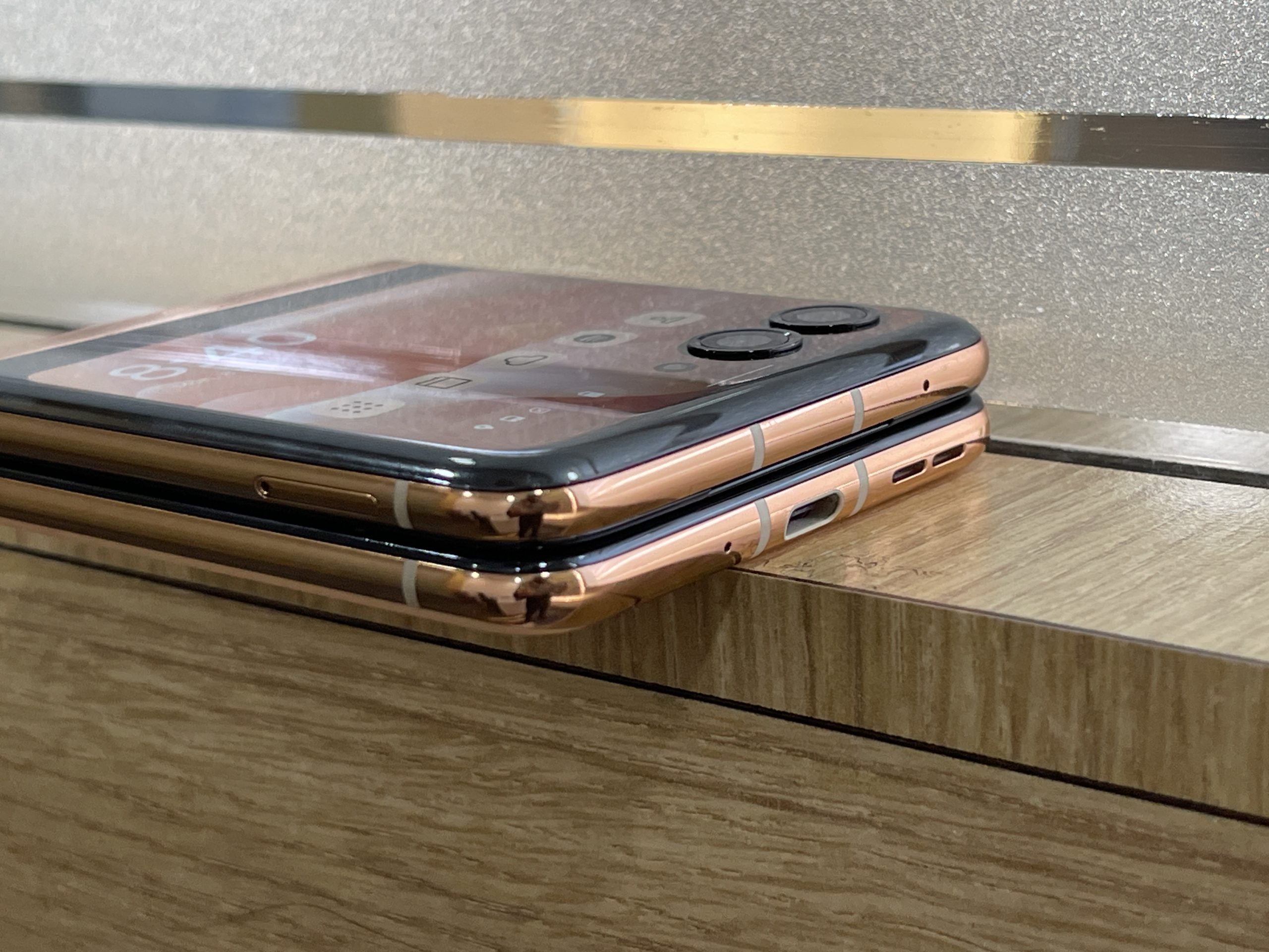 Moto Razr 40 Ultra: Software and Battery
