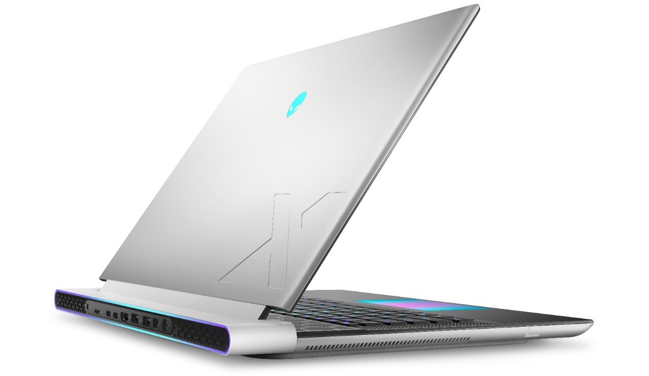 deliver visual enhancements for camera performance and smooth stutter-free gameplay on the Alienware x16 R2