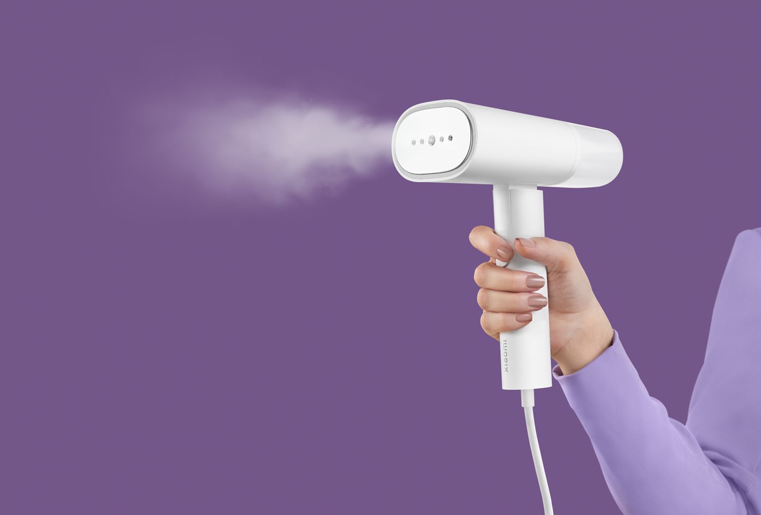 Xiaomi Handheld Garment Steamer is designed for ease of use,