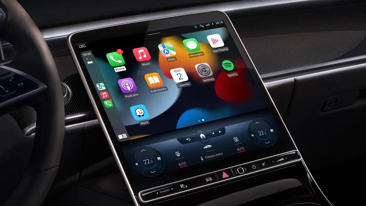 Mercedes-Benz will not fully integrate Apple's next-gen CarPlay