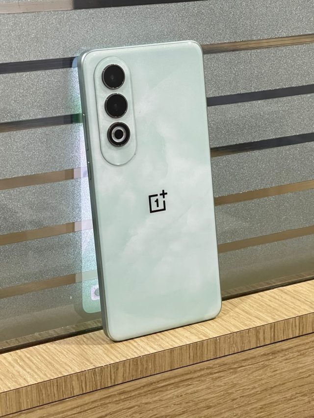 OnePlus Nord CE 4 5G: Performance and Features