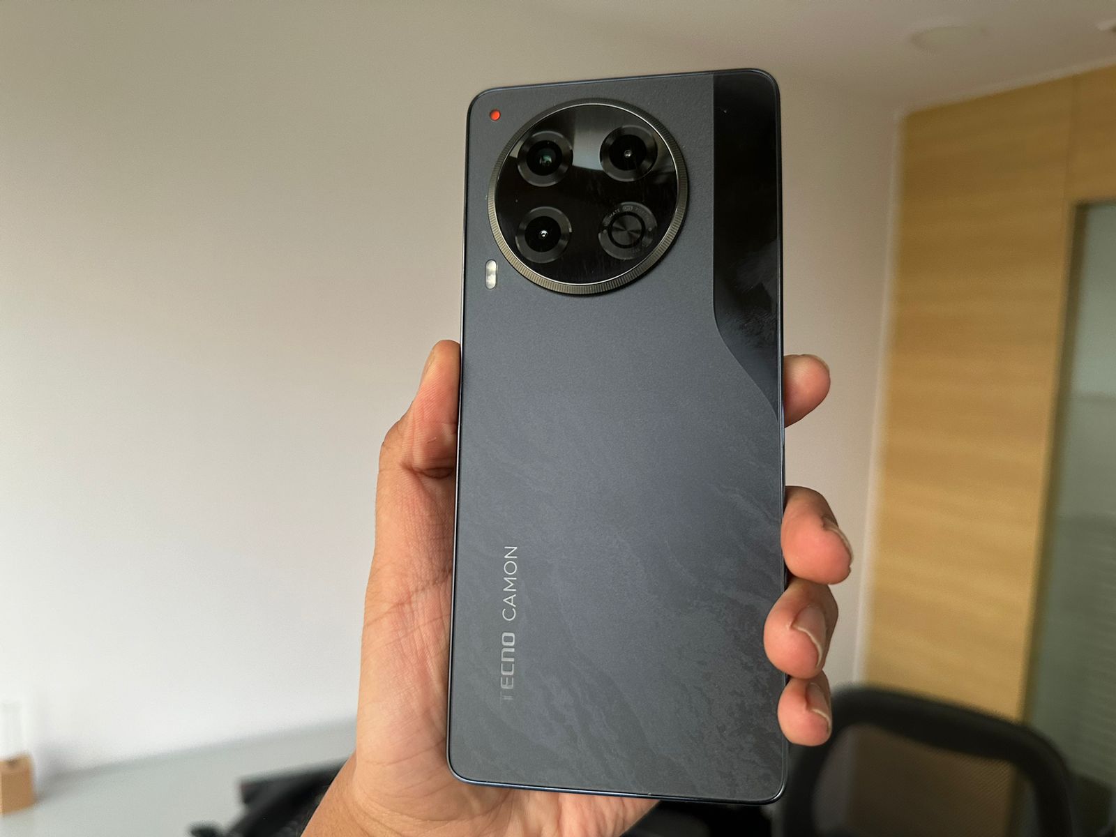 Tecno Camon 30: Cons