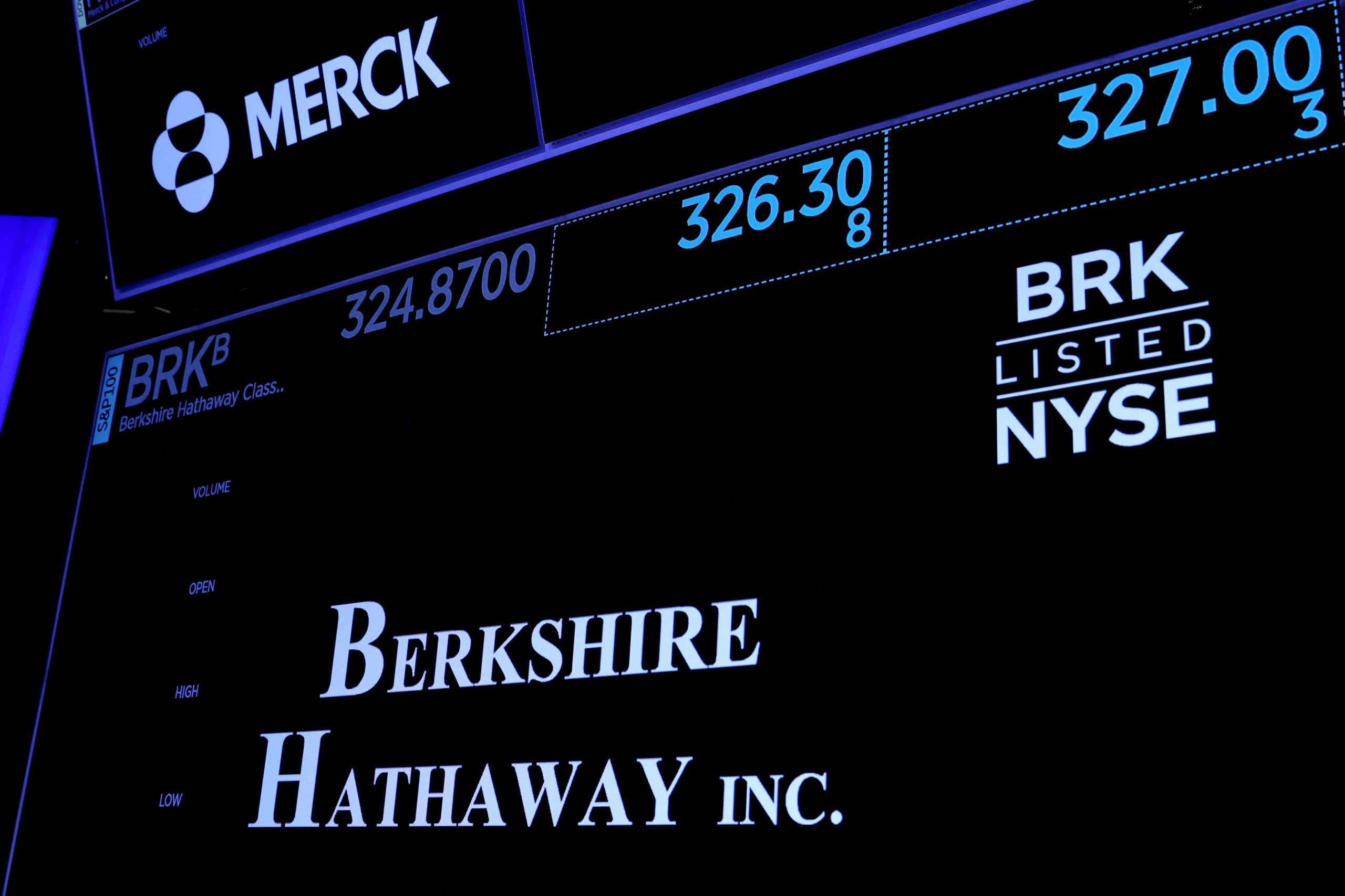Apple remains Berkshire's largest investment despite a 22% value drop