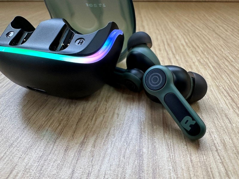 Boult Z40 Gaming Earbuds Closeup