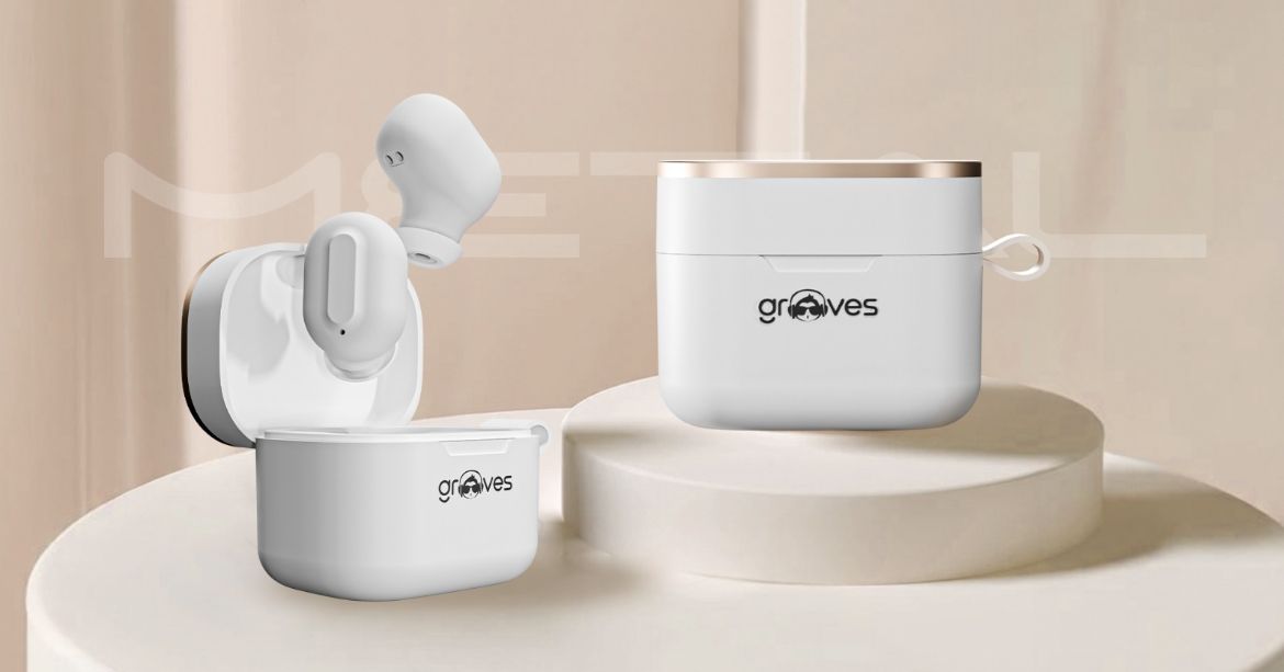 They are equipped with large 13mm dynamic drivers and a JL chip