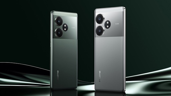 Advanced Camera System: Triple camera setup with 50MP main sensor and AI enhancements