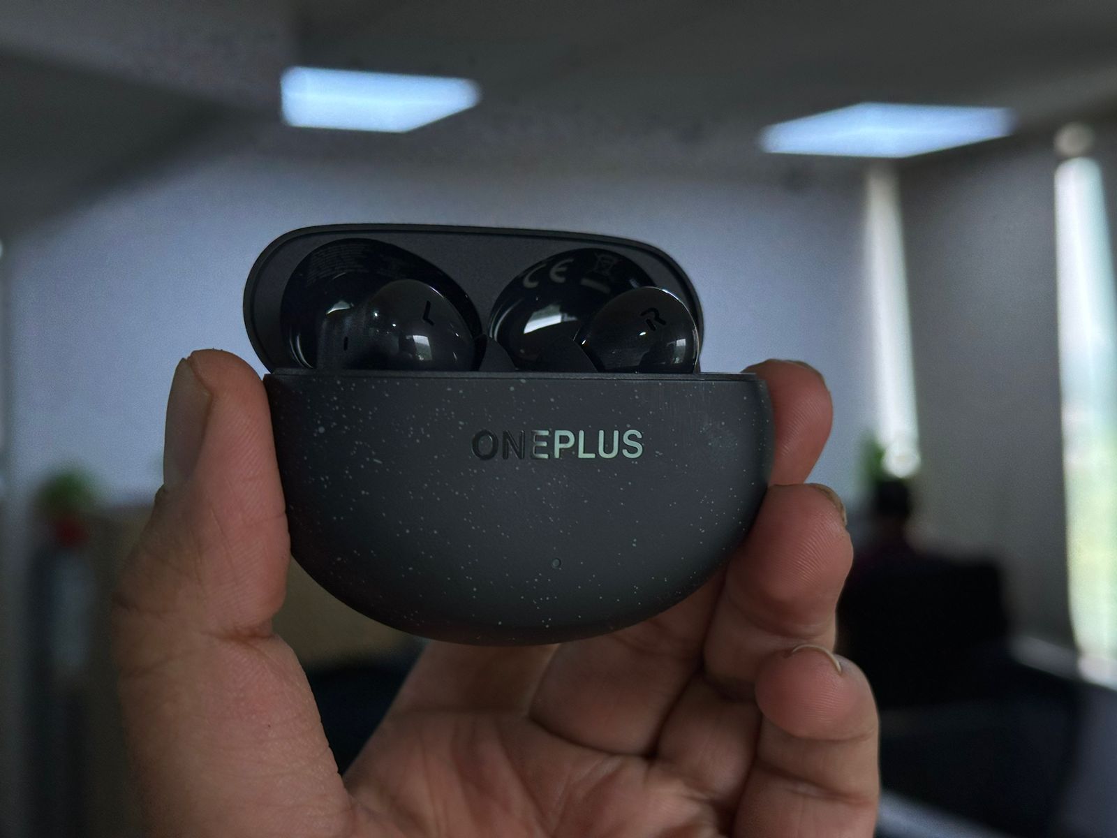 OnePlus Nord Buds 3 Pro: Connectivity, Controls, and Features