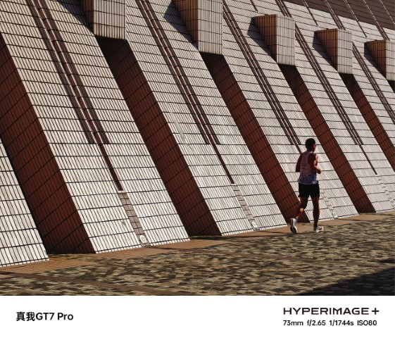 007dP9zpgy1hv6hdm02mlj320u1qcqvc