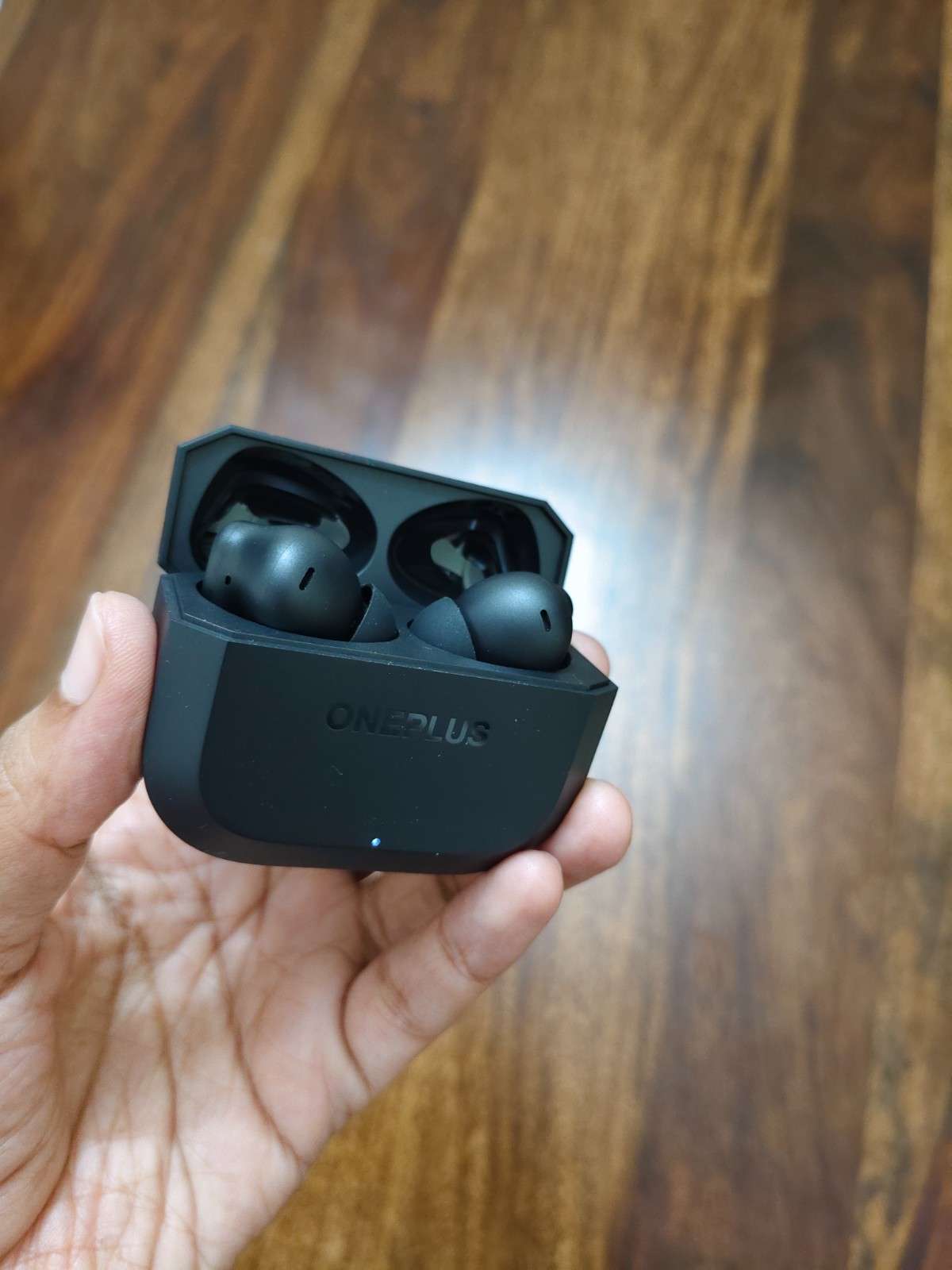 OnePlus Nord Buds 3r - Battery Life and Charging