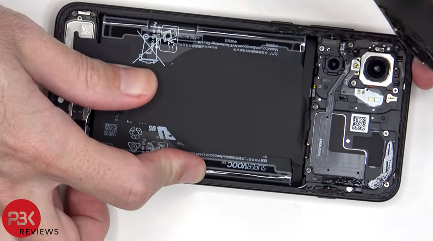 OnePlus 15R teardown video is out. (Image credit -PBKReviews)