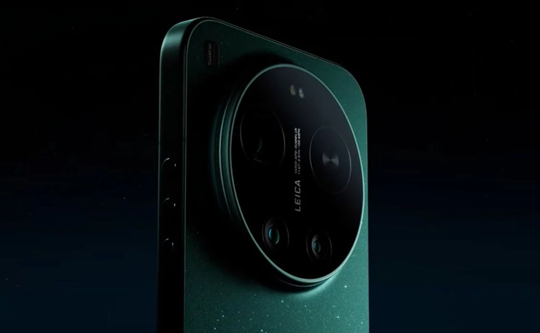  Starry Sky Green colourway of the upcoming Xiaomi 17 Ultra. (Image credit - Xiaomi)