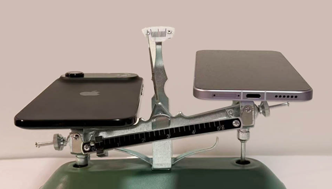 iPhone Air (left) and Honor Magic 8 Air (right). (Image credit - Honor)