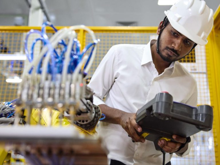 Apple Launches New Bengaluru Education Hub in India to Expand Skill Training for Supplier Employees