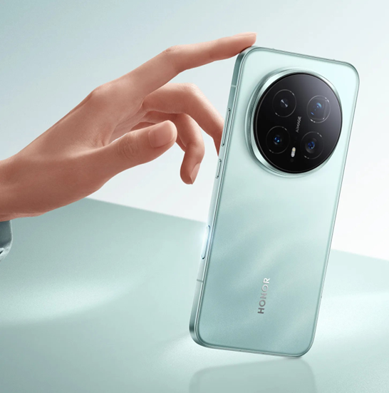 Honor Magic 8 in the picture for reference. (Image credit - Honor)