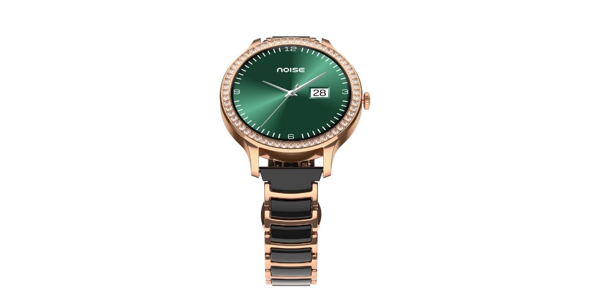 60 precision-set stones give NoiseFit Diva Araya a luxurious look