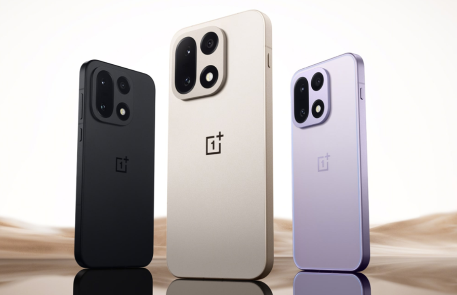 OnePlus 15 in the picture. (Image credit - OnePlus)