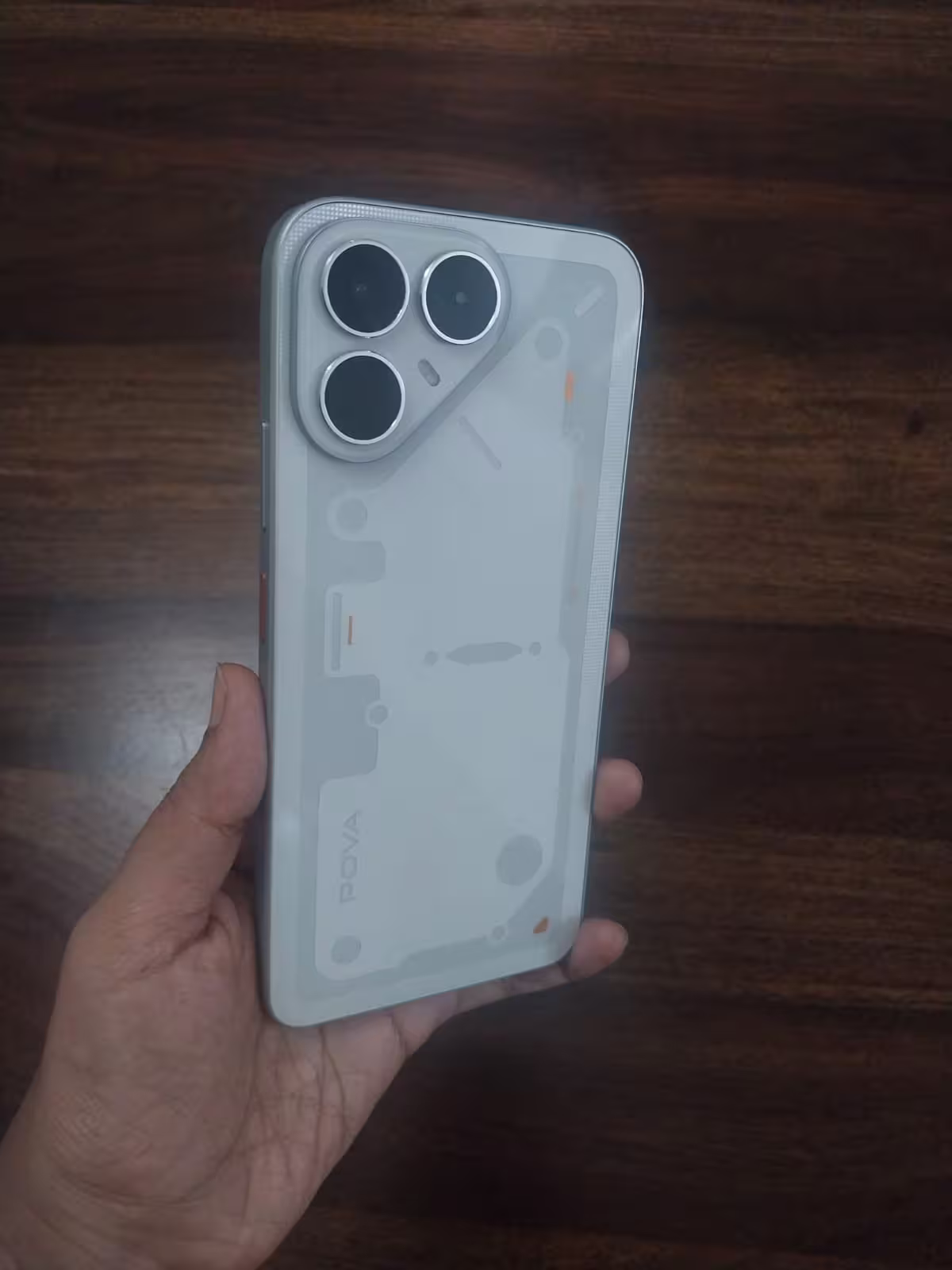 Pova 8 in 16 Bit White colour variant.