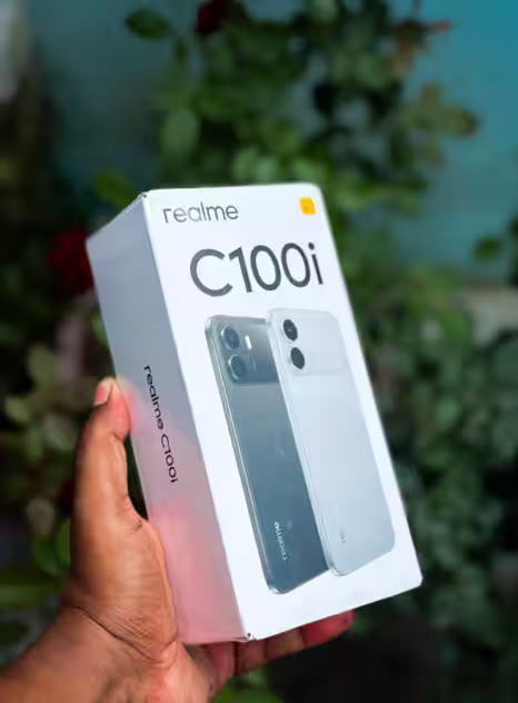 Realme C100i retail box image leaks. (Image credit - @LoserAnant on X)